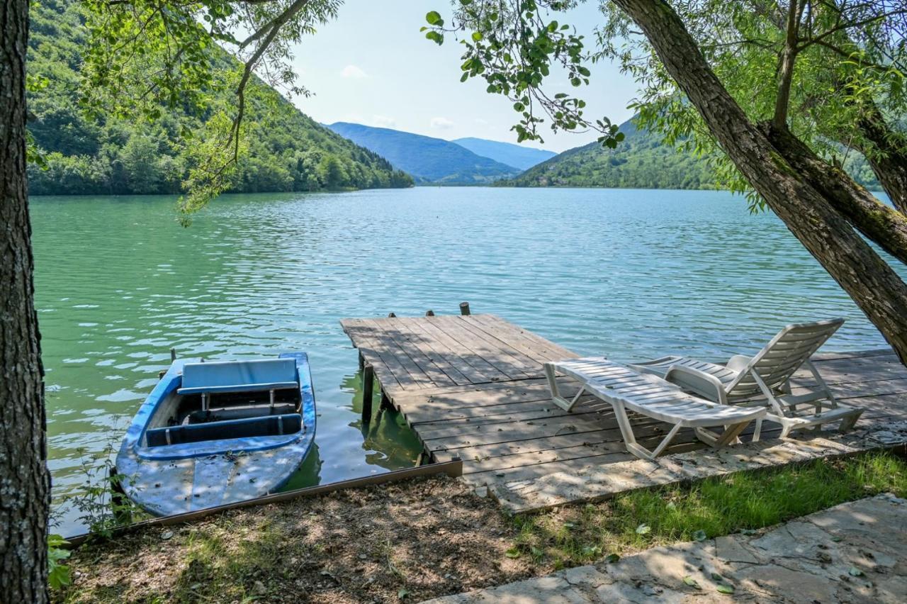 Forest Dream Lake House Яйце Екстер'єр фото