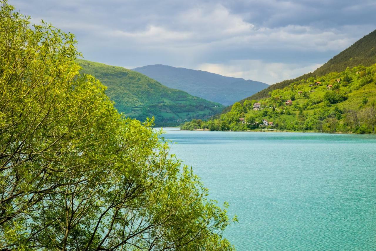 Forest Dream Lake House Яйце Екстер'єр фото